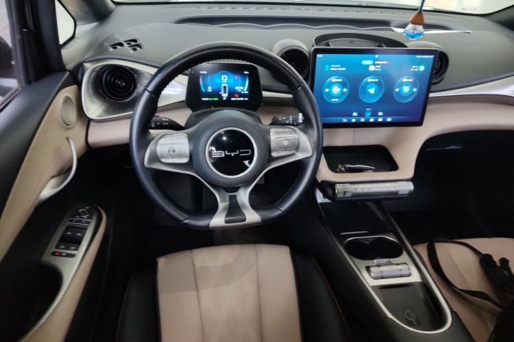 Used BYD Dolphin 2023 420 km Fashion Edition Steering Wheel