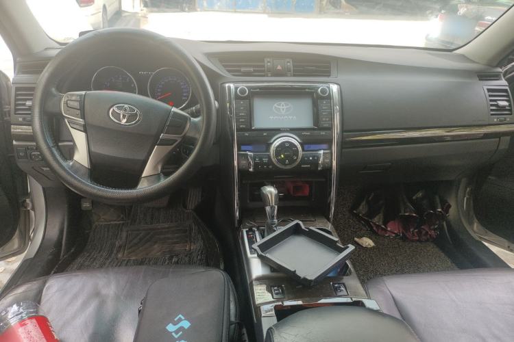 Used Toyota Reiz 2013 2.5V Elite Edition Center Console