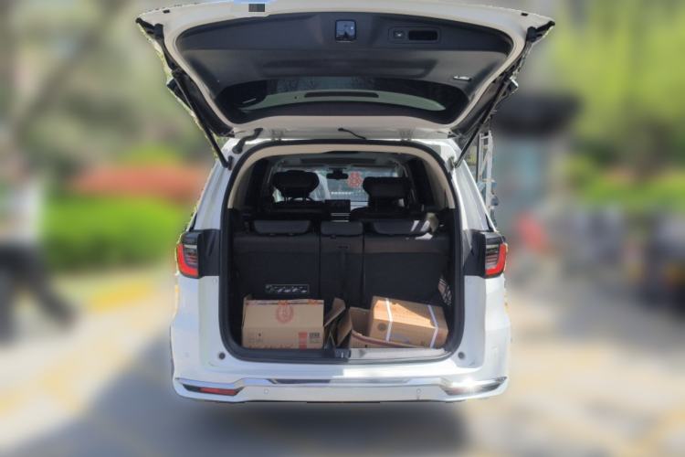 Used Honda Elysion 2022 2.0L eHEV Luxury Edition