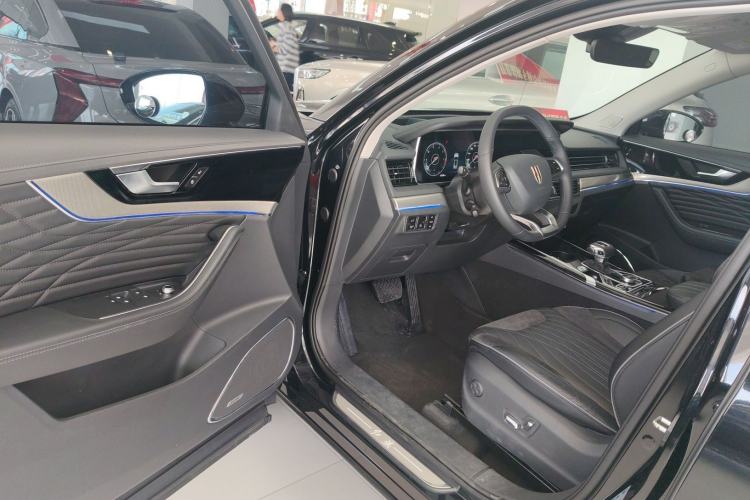 Used Hongqi HS5 2022 Facelifted Version 2.0T Smart Connect Flagship All-Wheel-Drive Edition