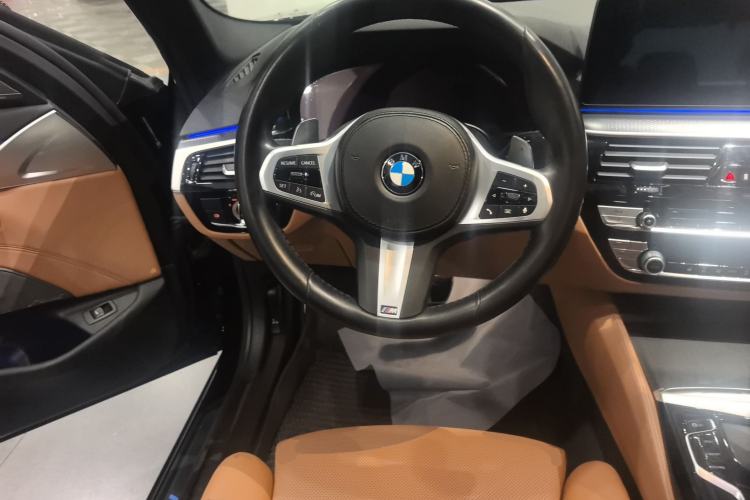 Used BMW 5 Series 2021 530i M Sport Package Steering Wheel