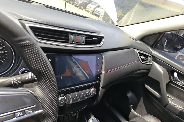 Used Nissan Qashqai 2019 2.0L CVT Smart Enjoyment Version Center Console