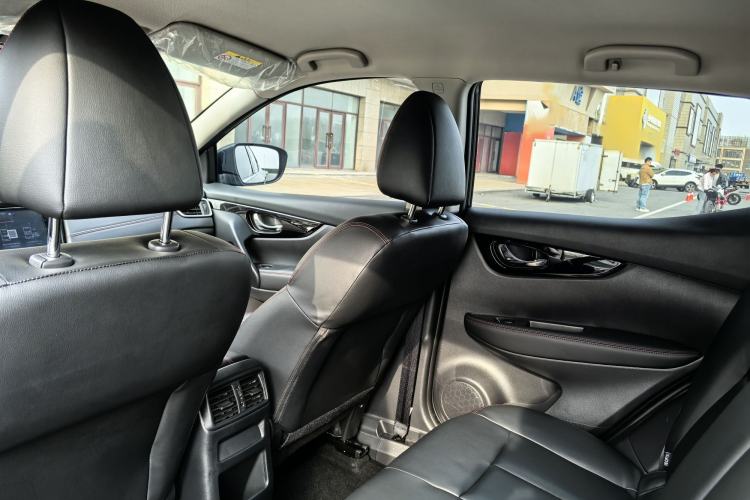 Used Nissan Qashqai 2023 Classic 2.0L CVT XV Comfort Edition Interior 2