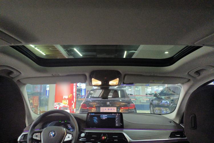 Used BMW 5 Series New Energy 2022 535Le Luxury Package
