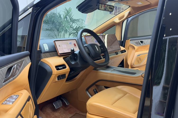 Used Wey Gaoshan 2025 Four-Wheel Drive Alpine 8
