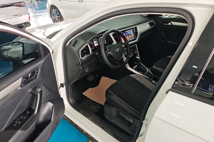 Used Volkswagen T-ROC 2020 230TSI DSG Two-Wheel Drive Advanced Version Driver Seat