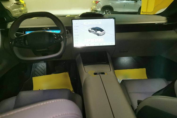 Used Lynk & Co Z10 2025 95 kWh 806 km Range Rear-Wheel Drive Advanced Driver-Assistance System Max