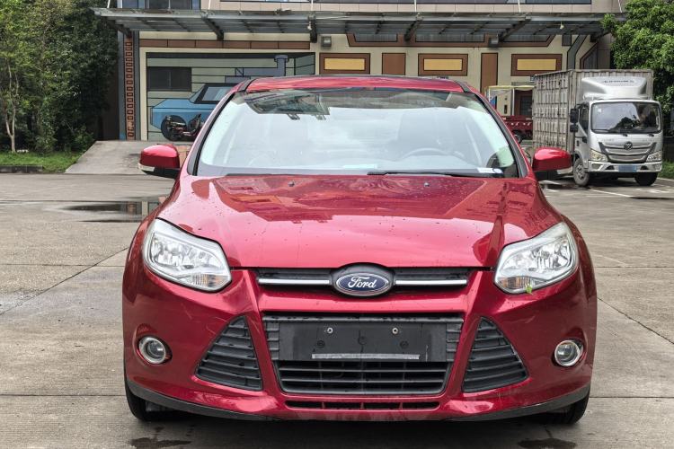 Used Ford Focus 2012 Sedan 1.6L Automatic Fashion Edition Exterior 2