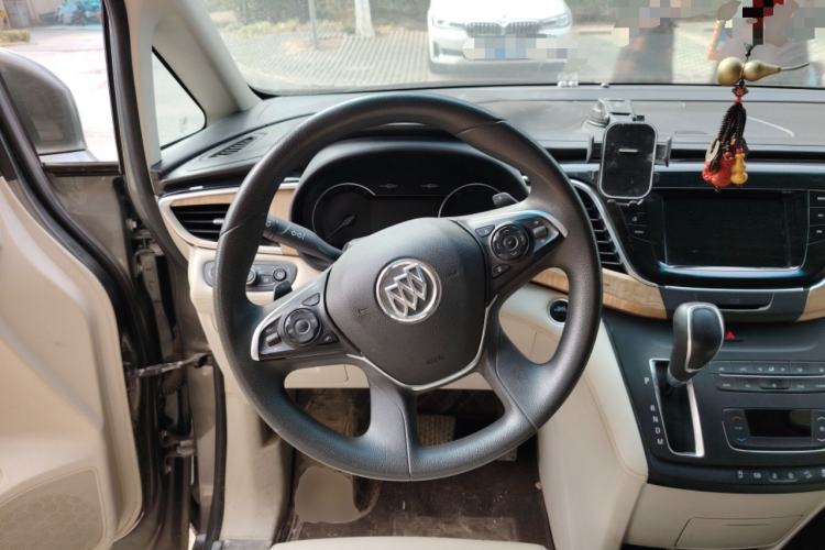 Used Buick GL8 2017 ES 28T Comfort Model China V Standard
