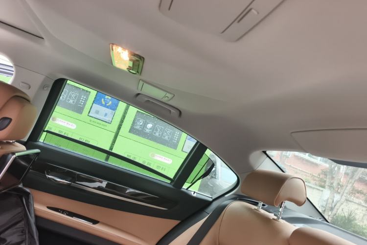 Used BMW 7 Series 2014 730Li Premium Edition Headliner