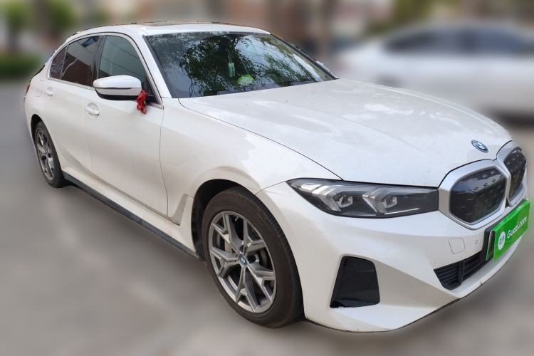 Used BMW i3 2024 eDrive 35 L Front Right 45 Deg