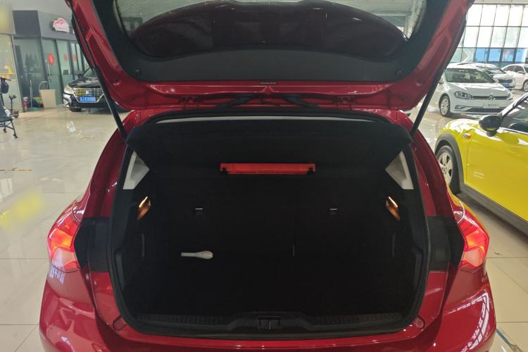 Used Ford Focus 2020 Hatchback EcoBoost 180 Automatic Trend Edition
