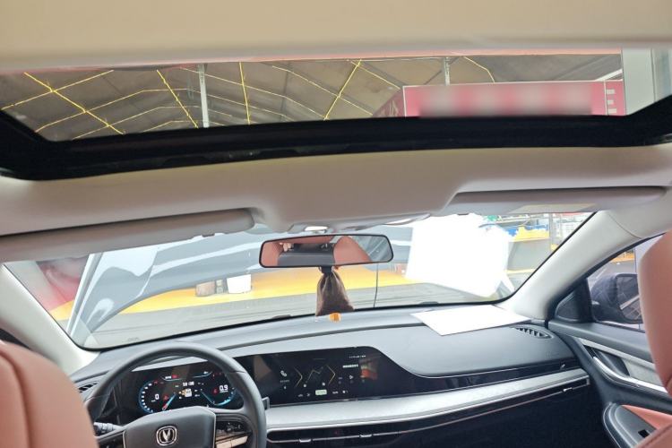 Used CHANGAN Eado 2023 Changan Edition PLUS Blue Whale NE 1.4T GDI DCT Prestige Version
