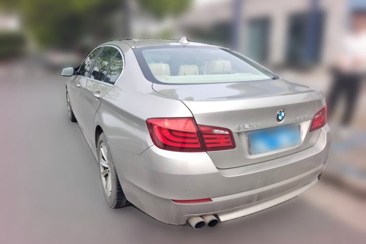 Used BMW 5 Series 2013 525Li Leading Model
