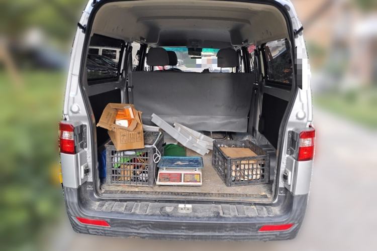 Used Jinbei Hiace X30 2023 1.5L Super-Comfortable Passenger Van 5/6/7-Seater Non-Air-Conditioned Version Model SWC15M
