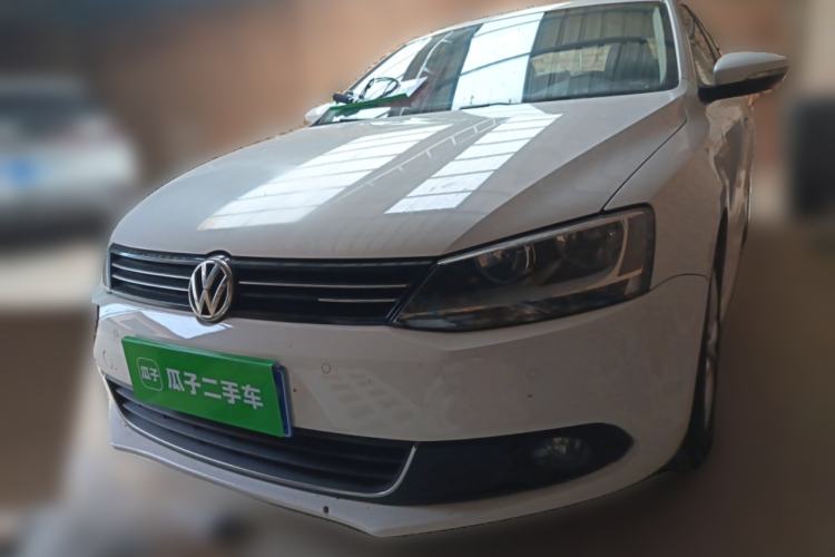 Used Volkswagen Sagitar 2012 1.4TSI Automatic Luxury Edition Front