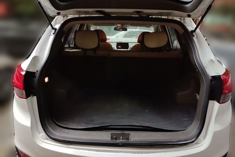 Used Hyundai ix35 2012 2.0L Automatic Two-Wheel Drive Elite Edition GLS
