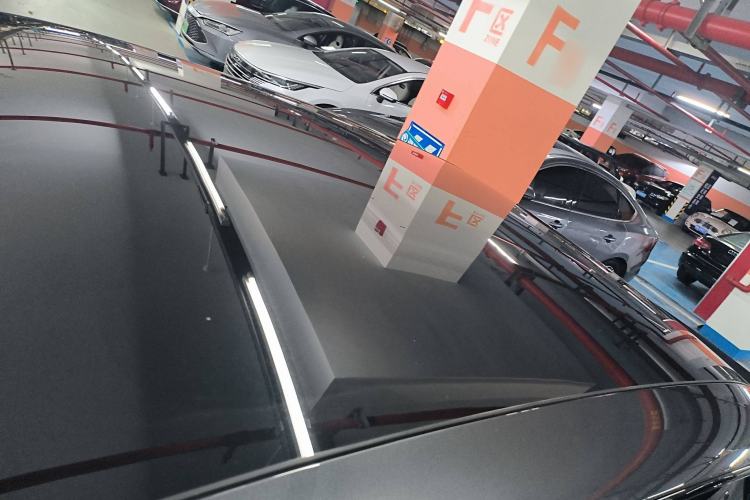 Used Lynk & Co Z10 2025 71 kWh 602 km Range Rear-Wheel Drive Pro
