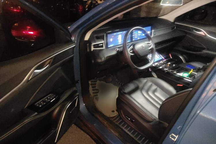 Used NETA U 2022 Chiiq 500 Lithium Iron Phosphate Driver Seat