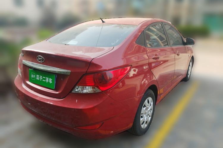 Used Hyundai Verna (older generation) 2010 Sedan 1.4L Manual Comfort GS Rear Right 45 Deg