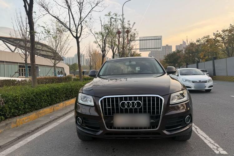 Used Audi Q5 2015 40 TFSI Comfort Model
