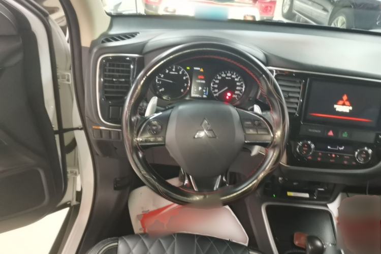 Used Mitsubishi Outlander 2020 2.4L 4x4 Zhi Xiang Edition 5 Seats
