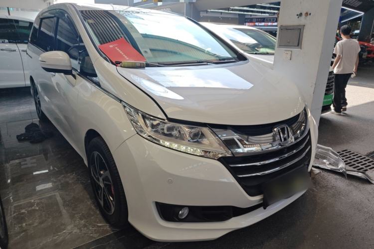 Used Honda Odyssey 2015 Revised Version 2.4L Supreme Edition