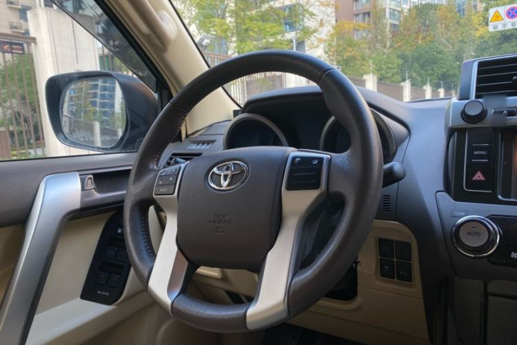 Used Toyota Prado 2014 2.7L Middle East Version Parallel Import Steering Wheel