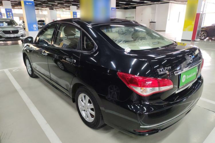 Used Nissan Sylphy 2016 Classic 1.6XE Manual Leading Edition Exterior 2