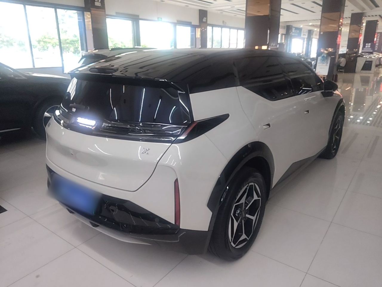 Zeekr X 2025 5-Seater Rear-Drive Version — снимка 6