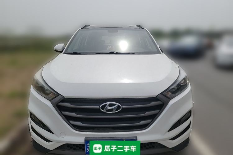 Used Hyundai Tucson 2015 2.0L Automatic Two-Wheel Drive Smart Version
