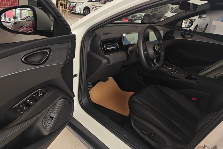 Used BYD Seal 06 New Energy 2025 DM-i Smart Drive 120KM Deluxe Model
