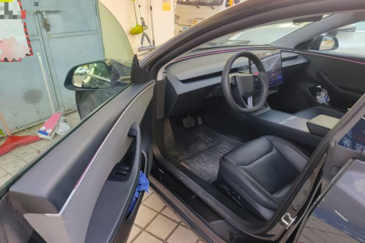 Used Tesla Model 3 2023 Rear-Wheel-Drive Version
