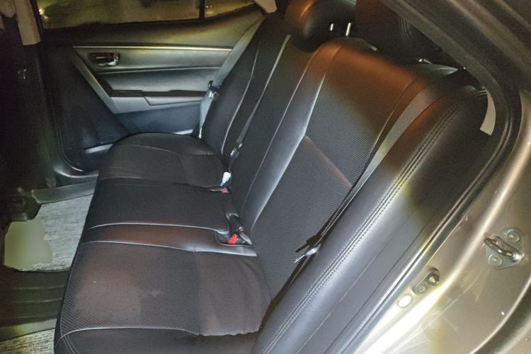 Used Toyota Corolla 2016 Dual-Engine 1.8L E-CVT Leading Edition
