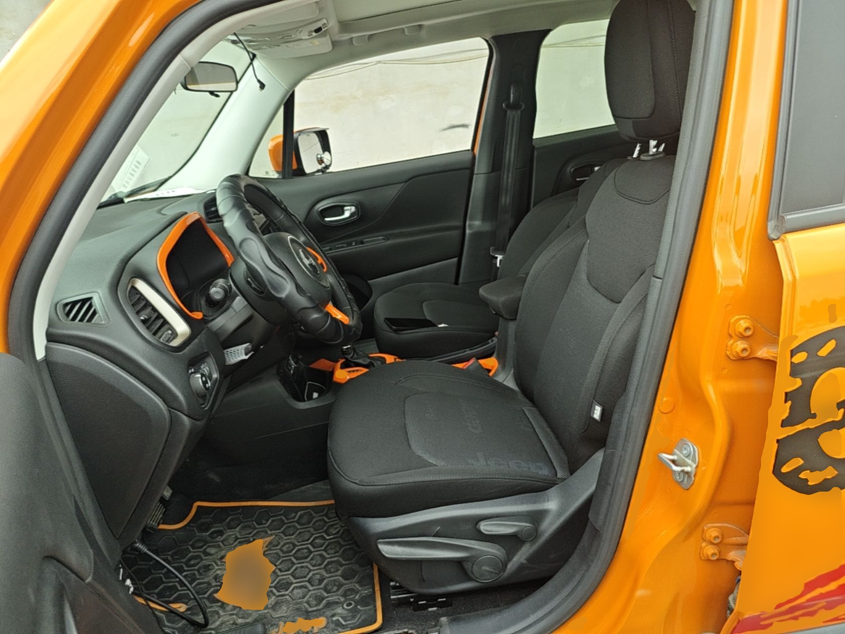 Interior delantero