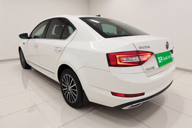 Used Skoda Octavia 2019 TSI230 DSG Luxury Edition