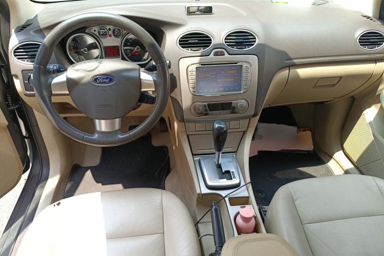 Used Ford Focus 2013 Sedan Classic 1.8L Automatic Fashion Edition