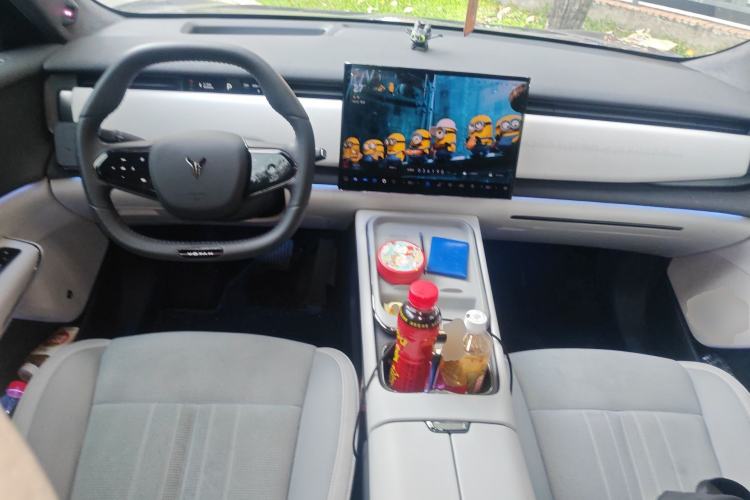 Used VOYAH COURAGE 2024 Long-Range Supercharge Edition Center Console