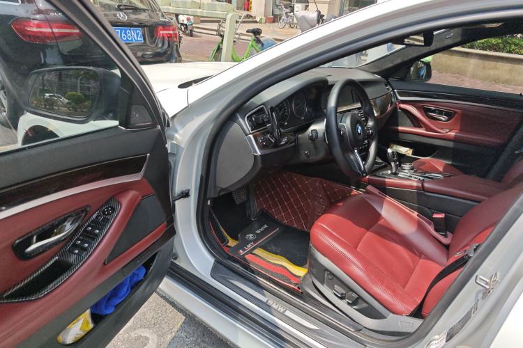 Used BMW 5 Series 2011 523Li Luxury Model
