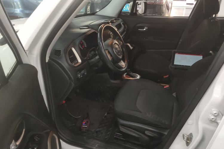 Used Jeep Renegade 2017 180T Automatic Jingneng Edition Driver Seat