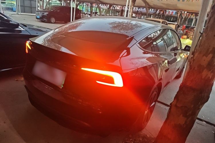 Used Tesla Model 3 2023 Long-Range All-Wheel-Drive Version