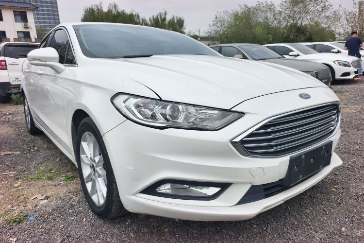 Used Ford Mondeo 2018 EcoBoost 180 Fashion Edition Front Right 45 Deg