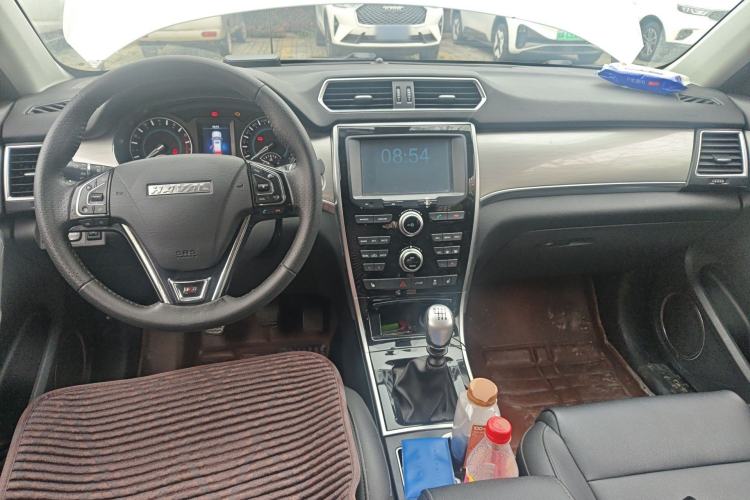 Used Haval H2 2016 Red-Label 1.5T Manual Two-Wheel Drive Luxury Model
