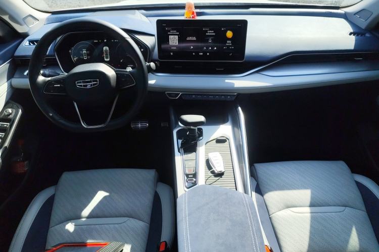 Used Geely Auto Preface 2021 Revised Version 2.0TD Luxury Edition Center Console