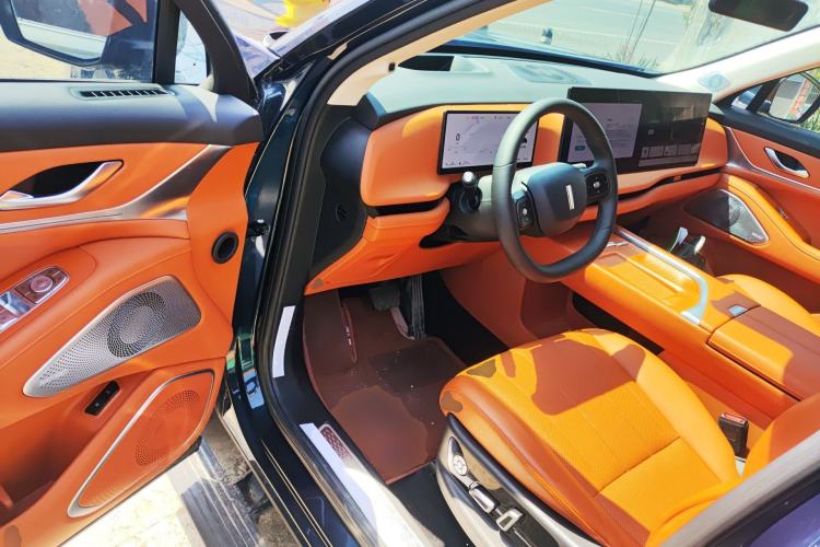 Used Wey Lanshan 2025 Four-Wheel Drive Max Driver Seat