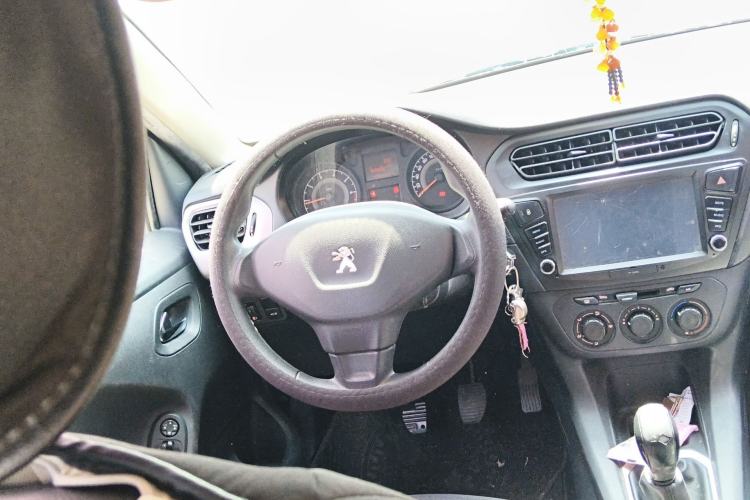 Used Peugeot 301 2014 1.6L Manual Comfort Edition Steering Wheel