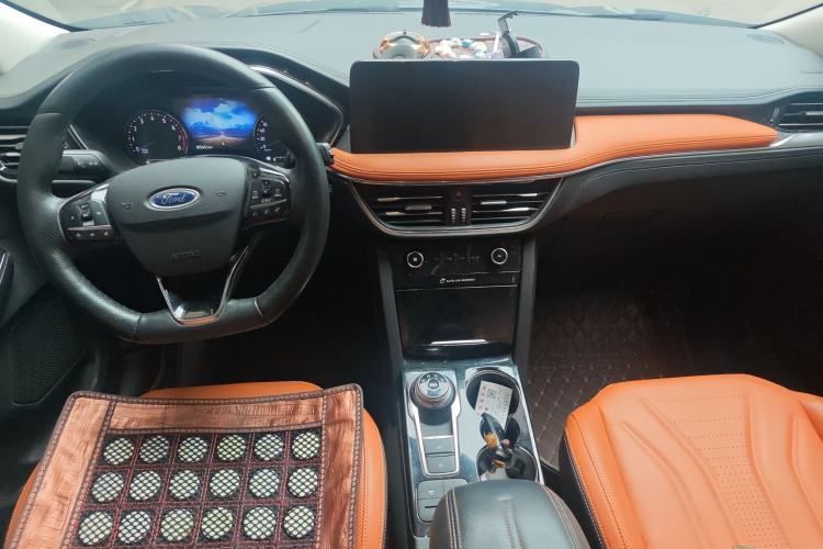 Used Ford Escape 2020 EcoBoost 245 Two-Wheel-Drive Titanium Edition
