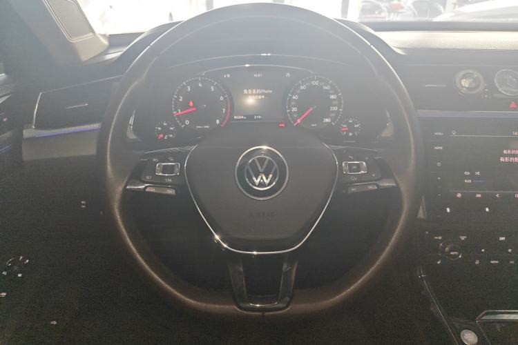 Used Volkswagen Phideon 2021 380TSI Luxury Edition Steering Wheel