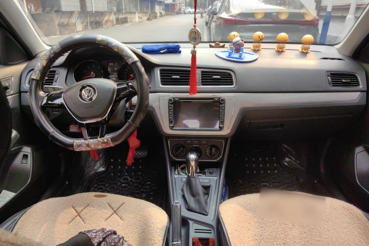 Used Volkswagen Lavida 2015 1.6L Automatic Comfort Edition