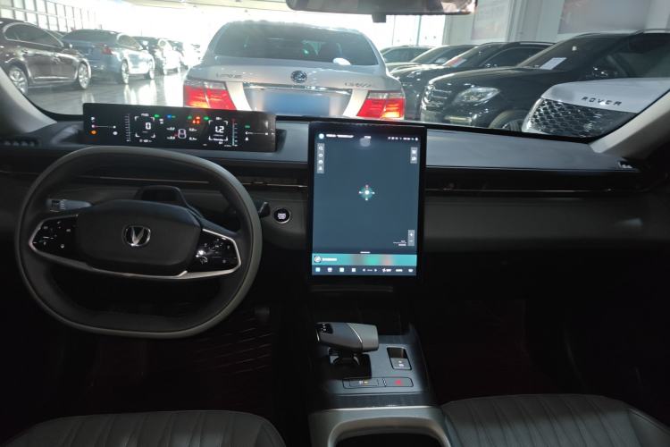Used CHANGAN Eado DD 2023 Blue Whale NE 1.5T GDI DCT Navigation Model Center Console